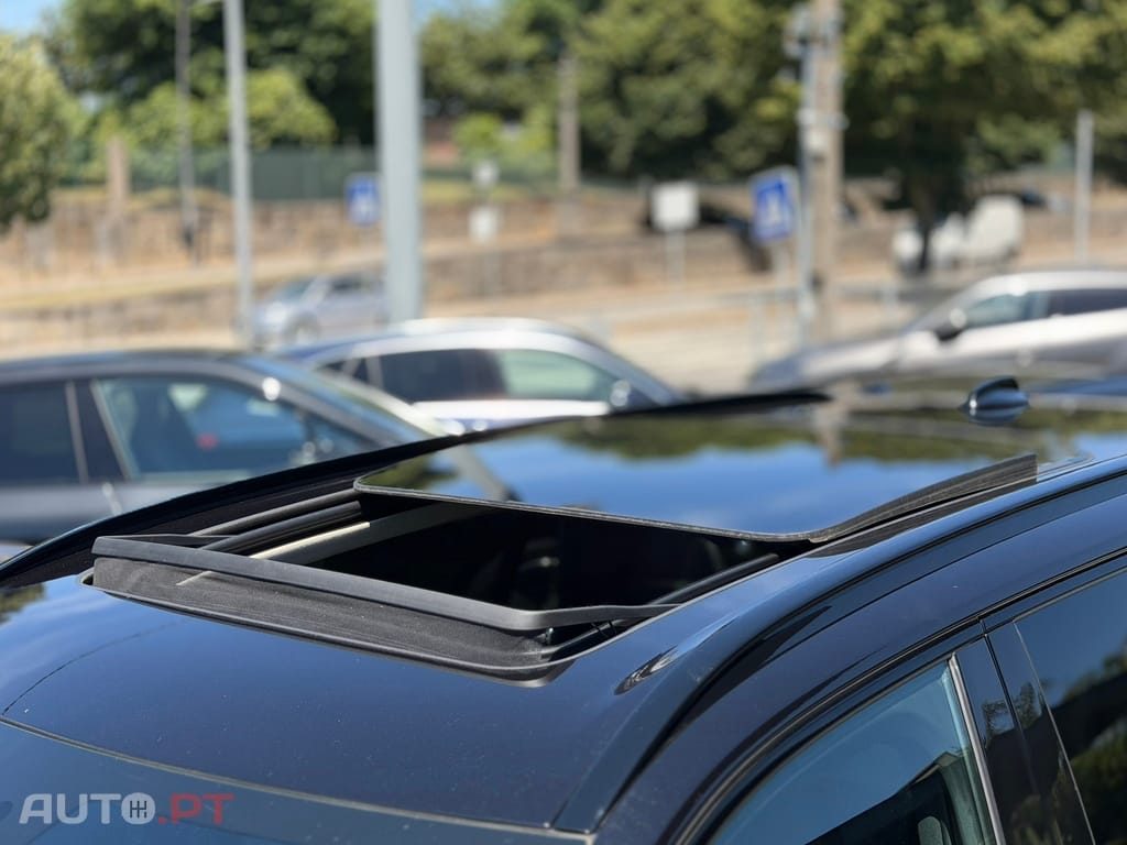Volvo XC90 2.0 T8 PHEV Ultimate Dark AWD