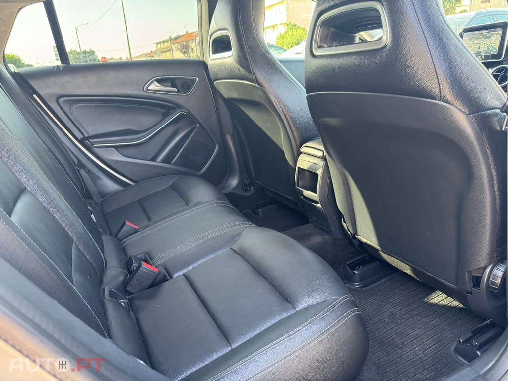 Mercedes-Benz CLA 180 d Shooting Brake