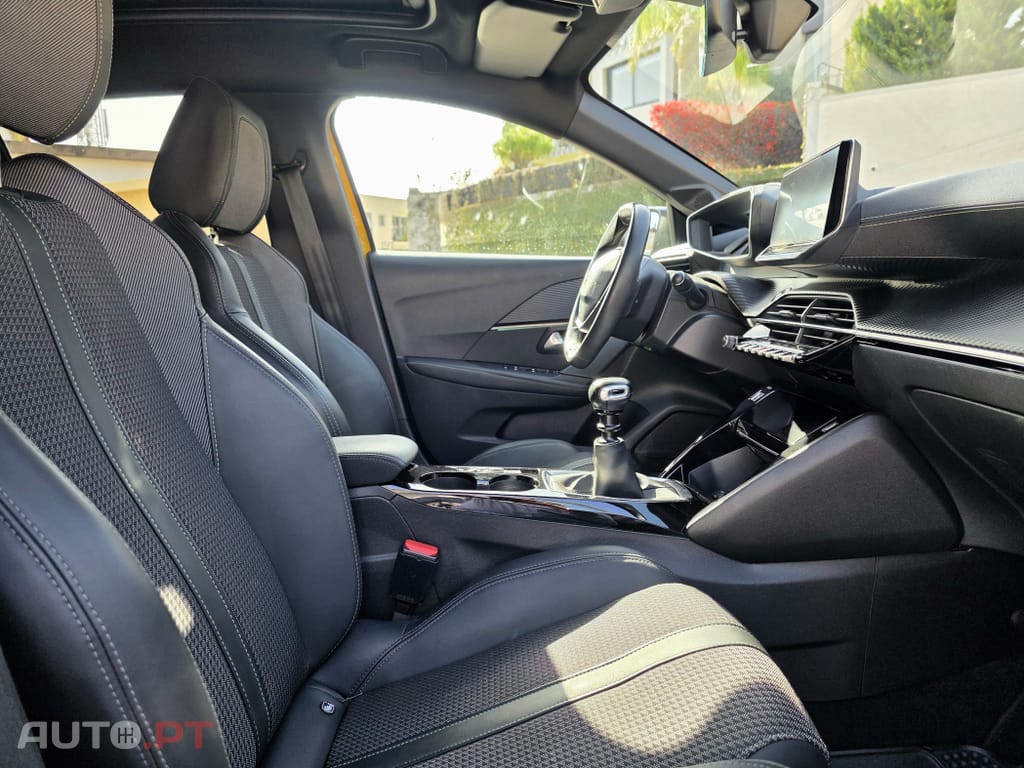 Peugeot 208 1.2 PureTech GT Line