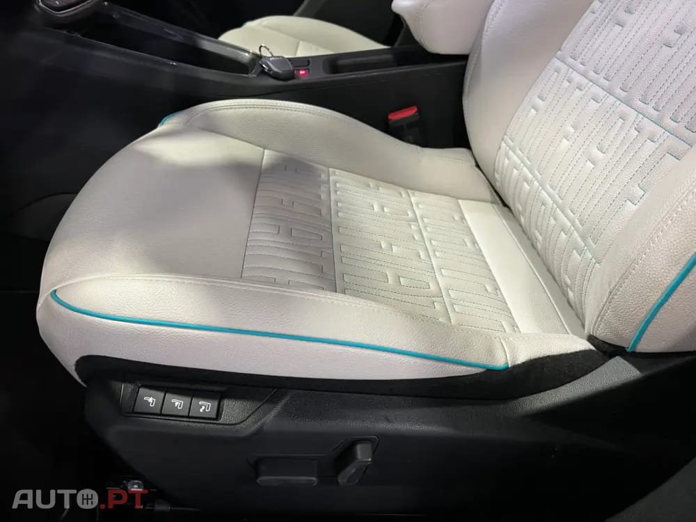 Fiat 600 1.2 Hybrid La Prima