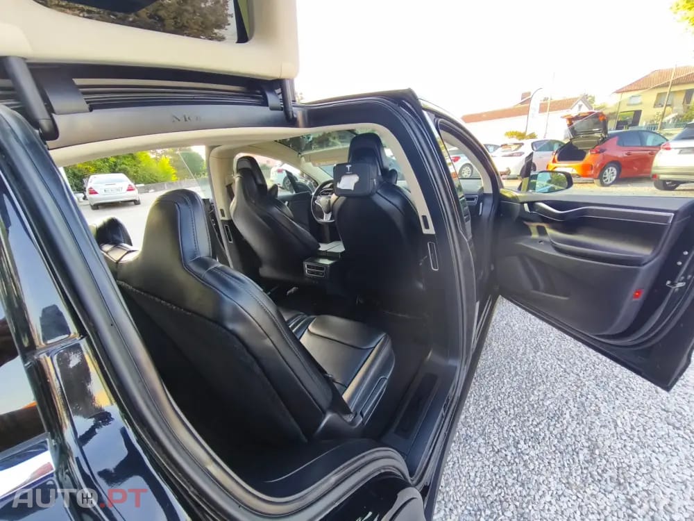Tesla Model X 100D