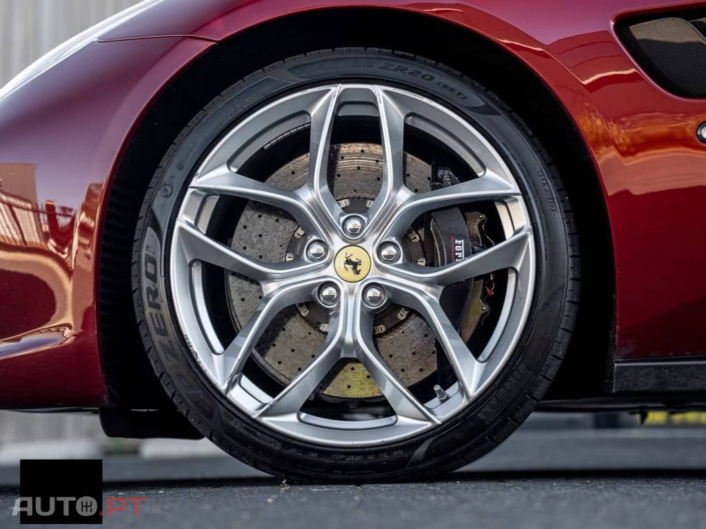 Ferrari California 4.3 V8
