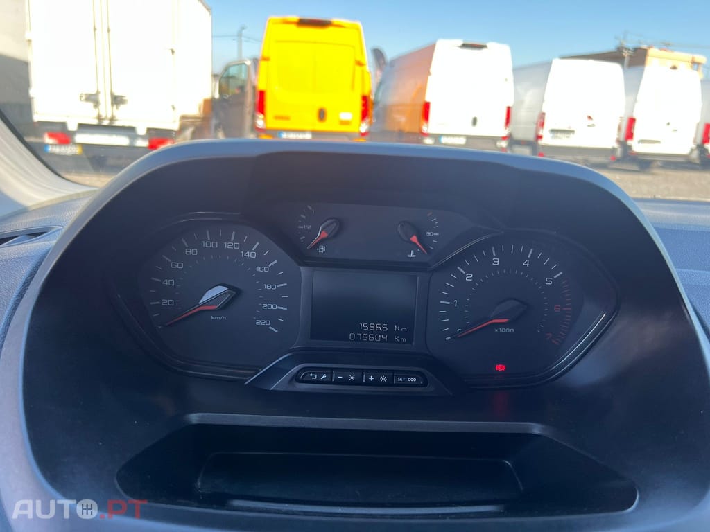 Peugeot Partner 1.5 BlueHDi Standard