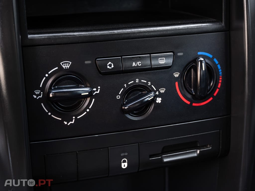 Peugeot 207 1.4 HDi