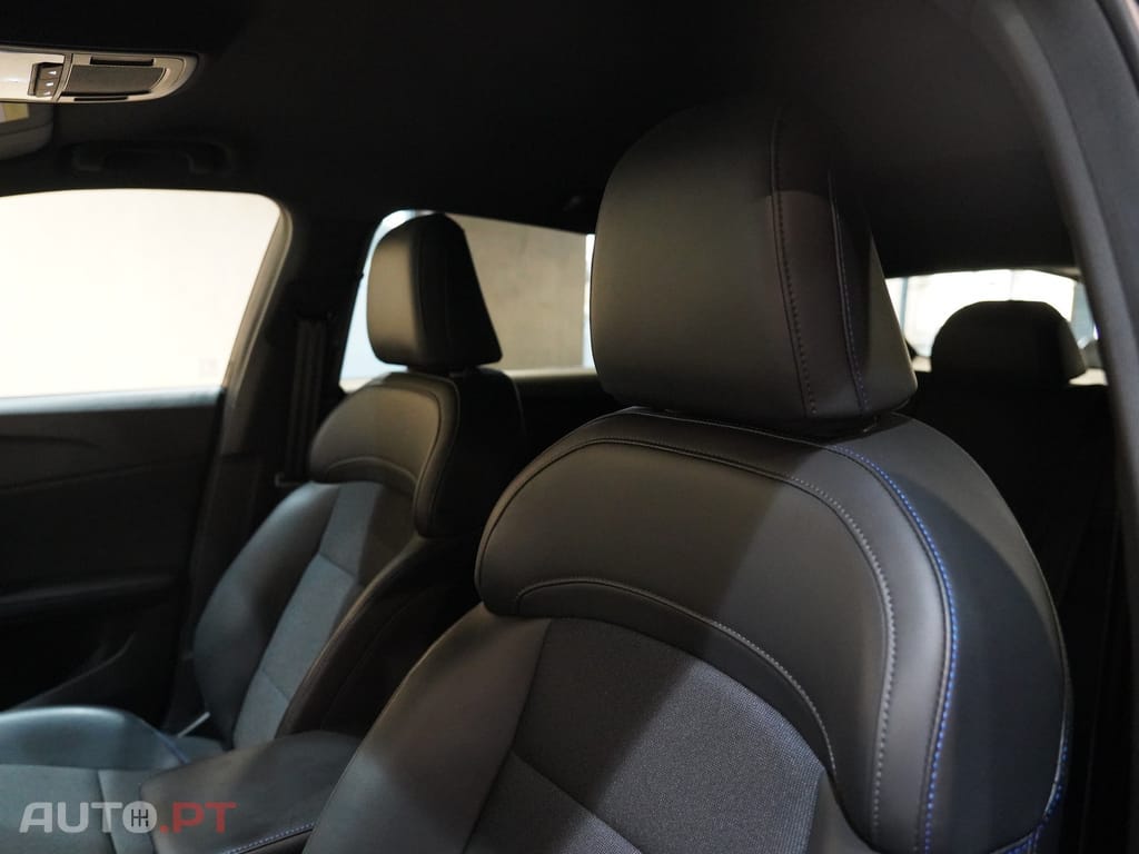 MG MG4 64 kWh Luxury