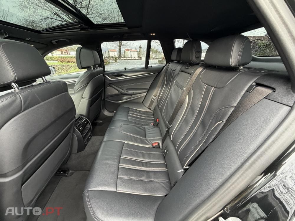 BMW 530 e Pack Desportivo M