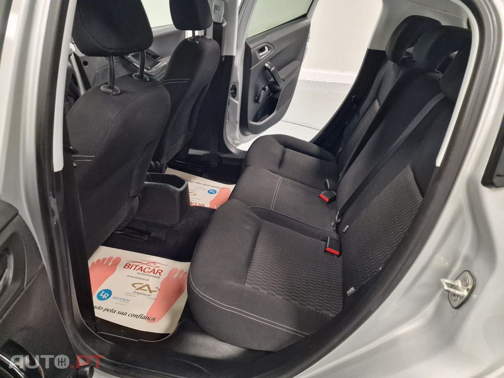 Peugeot 208 1.6 BlueHDi Active