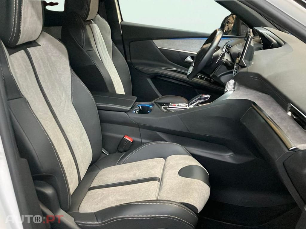 Peugeot 3008 1.6 Hybrid4 GT Pack e-EAT8