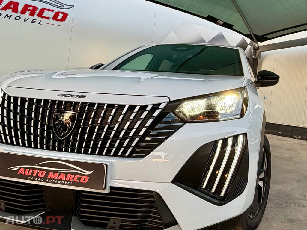 Peugeot 2008 1.2 Hybrid Allure e-DCS6