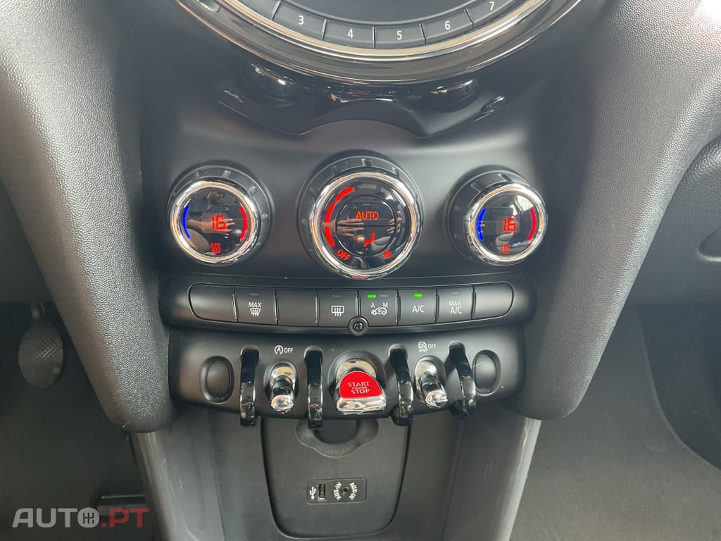MINI Cooper Cooper D