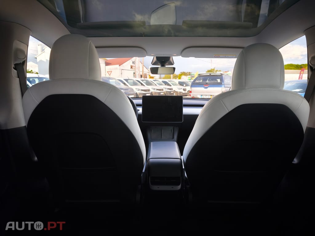 Tesla Model Y Long Range Tração Integral