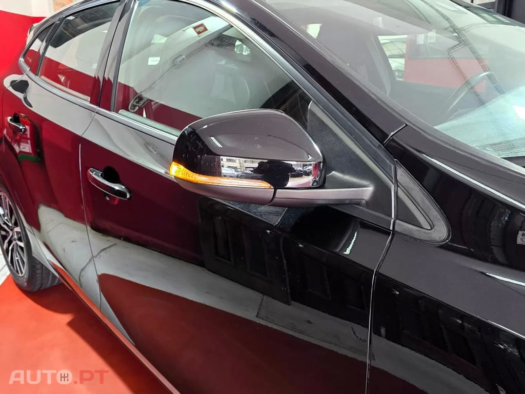 Volvo V40 2.0 D3 Momentum