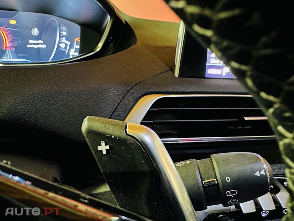 Peugeot 3008 1.2 PureTech Allure Pack EAT8