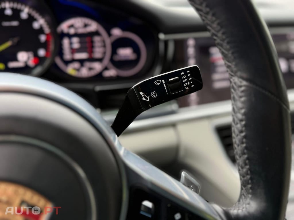 Porsche Panamera 4 E-Hybrid