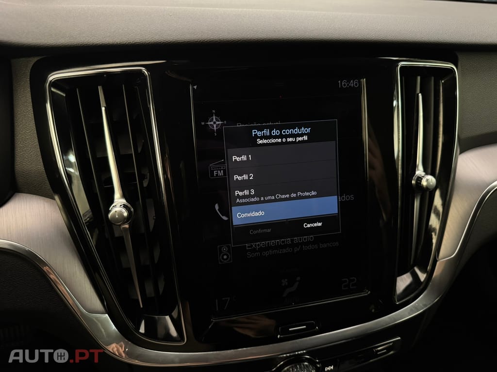 Volvo V60 2.0 T6 AWD TE R-Design Expression