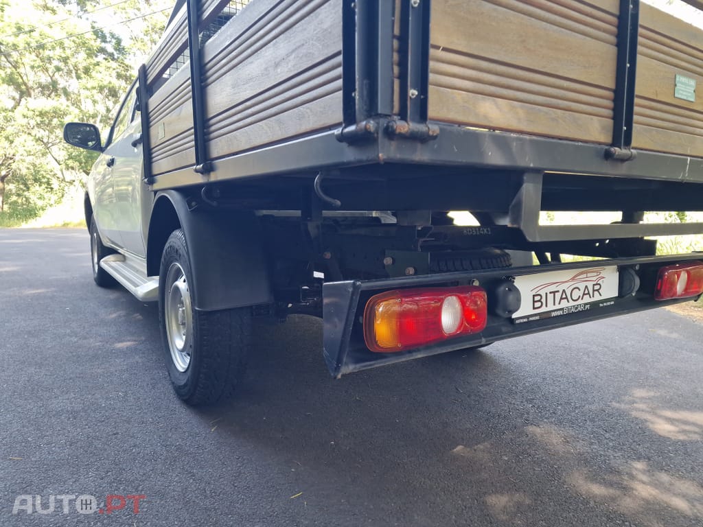 Mitsubishi L200 2.3 DI-D CD Invite 2WD