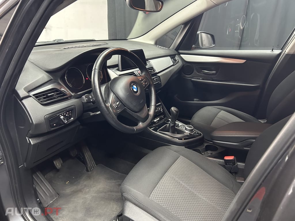 BMW 216 d Advantage