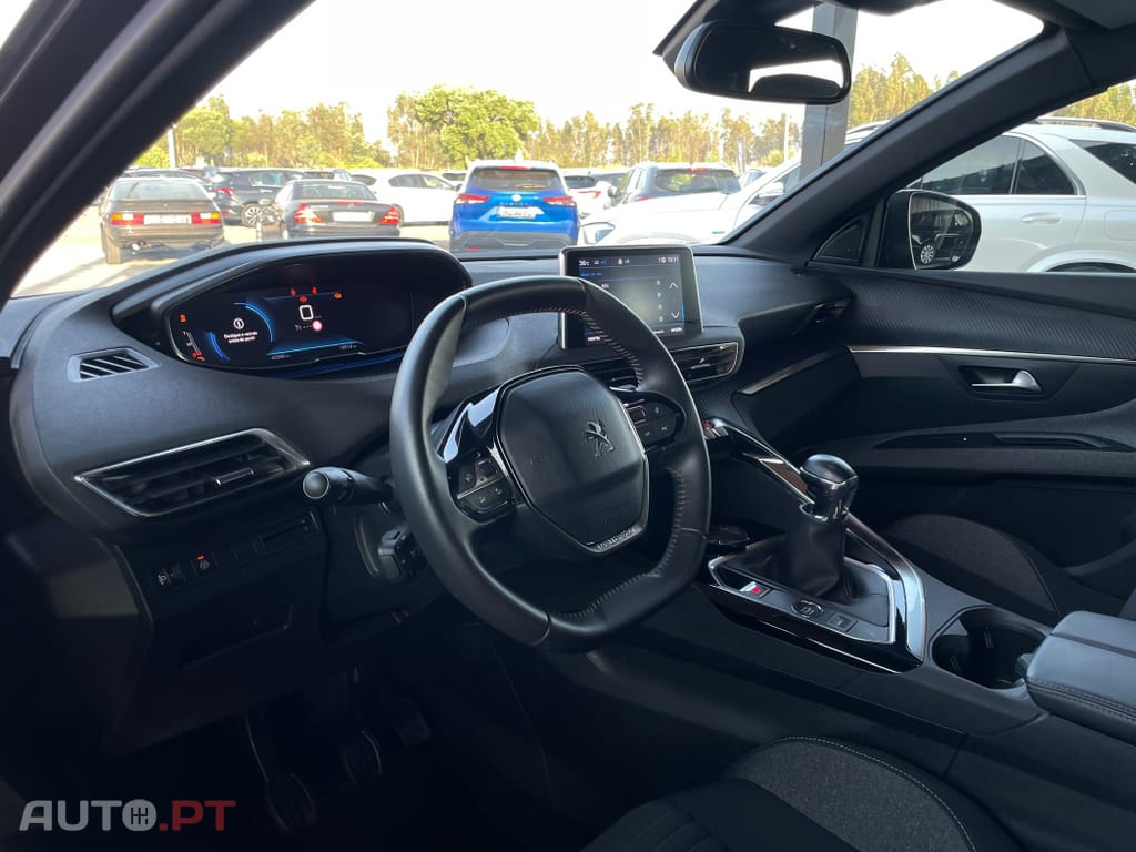 Peugeot 3008 1.2 PureTech Active