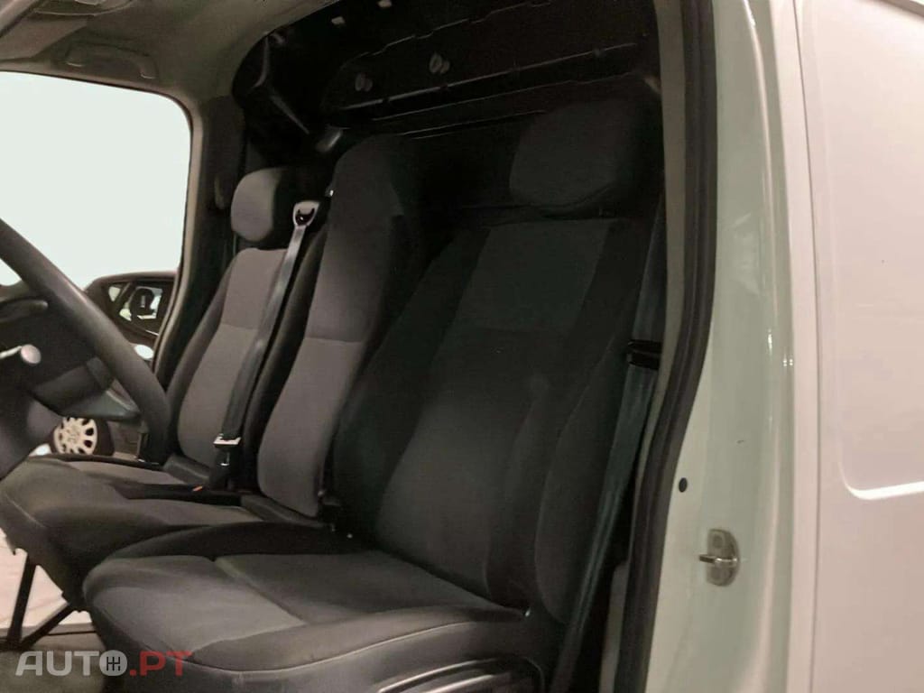 Renault Master 2.3 dCi L2H2