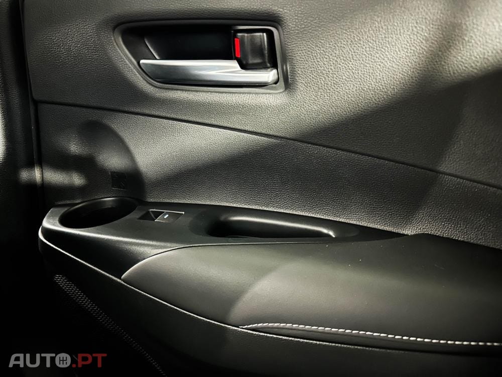 Toyota Corolla 1.8 Hybrid Comfort+P.Sport