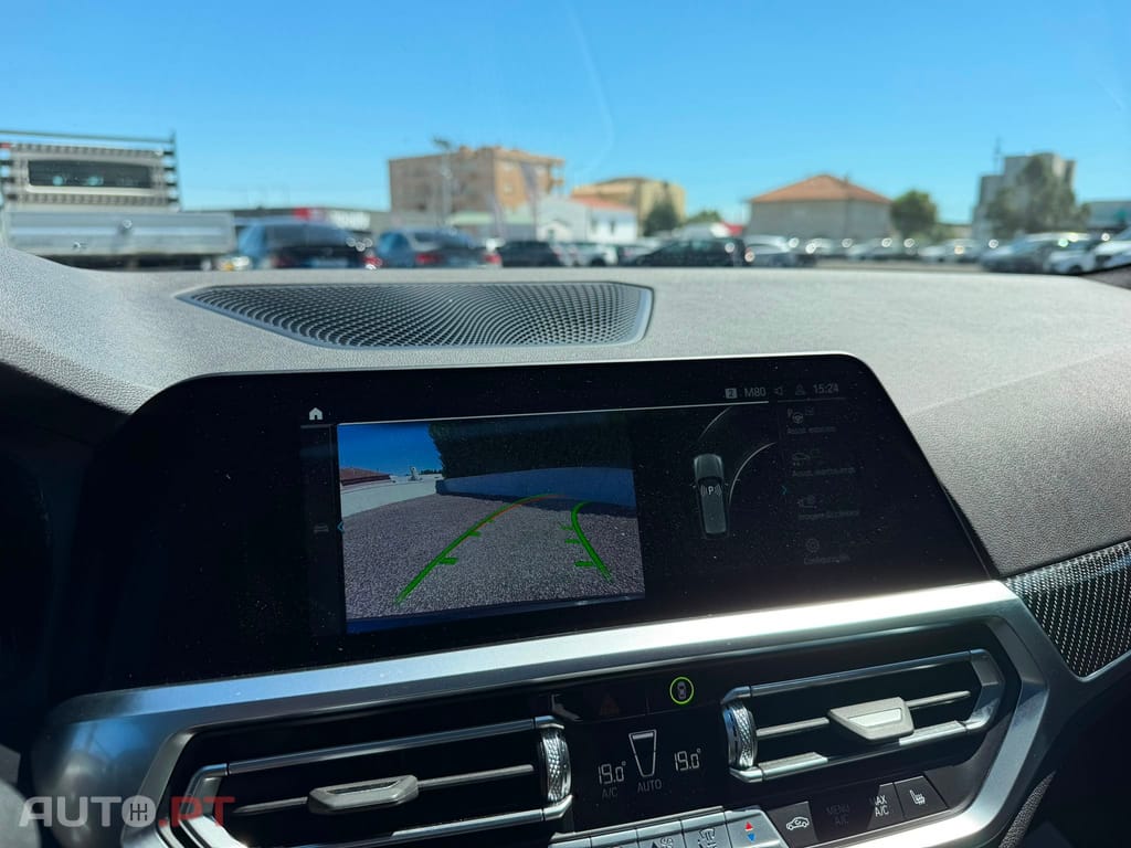 BMW 330 e Touring Pack M Auto