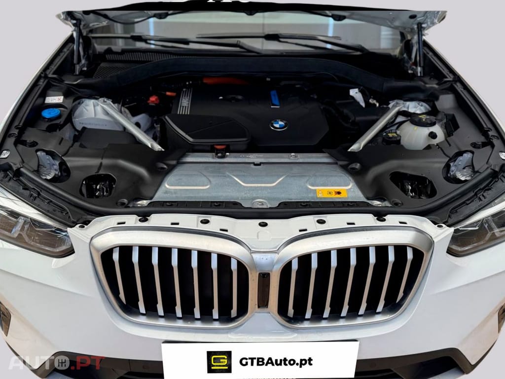 BMW X3 xDrive 30e I.V.A DEDUTÍVEL 