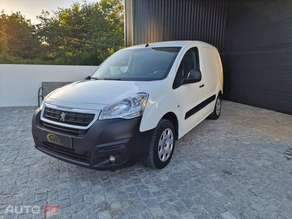 Peugeot Partner 1.6 HDI 3LUG GPS PREMIUIM (FULL EXTRAS)