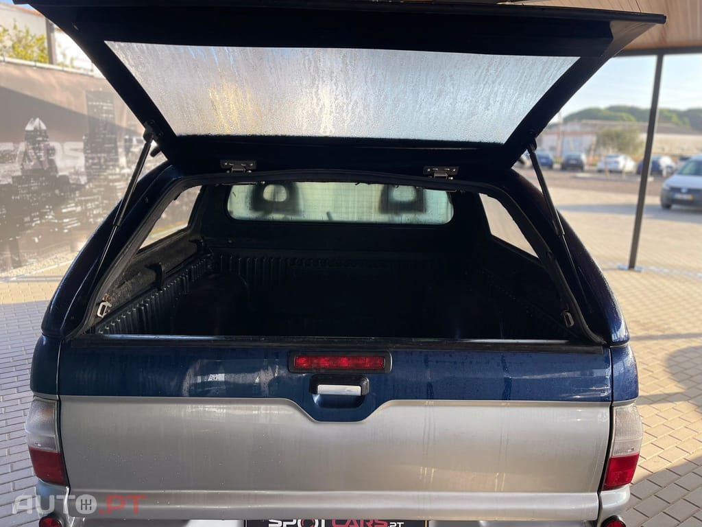 Mitsubishi L200 2.5 TD Strakar Sport CD