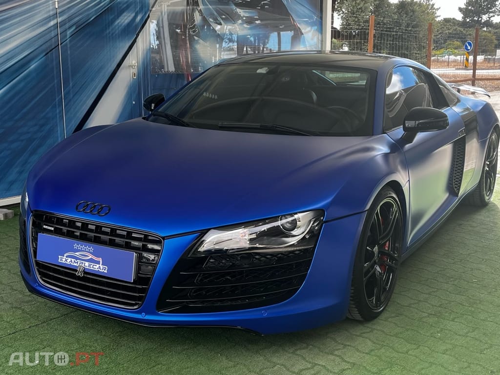 Audi R8 4.2 FSI V8 quattro R-tronic