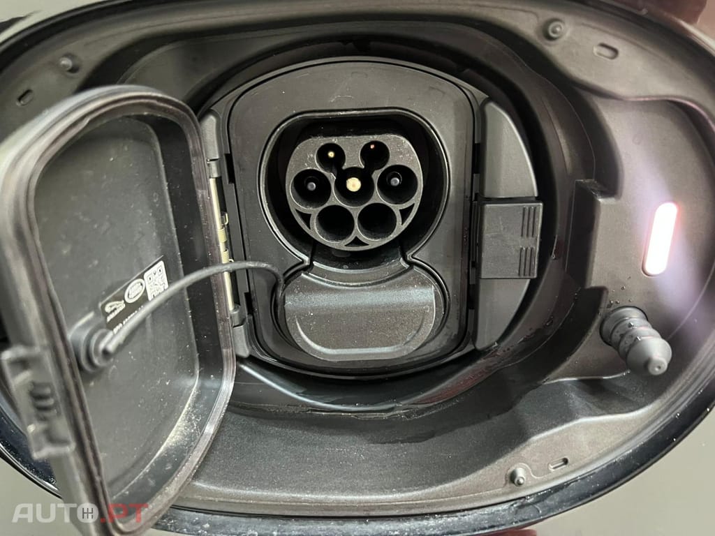 Land Rover Evoque 1.5 I3 PHEV 300 AWD Auto R-Dynamic