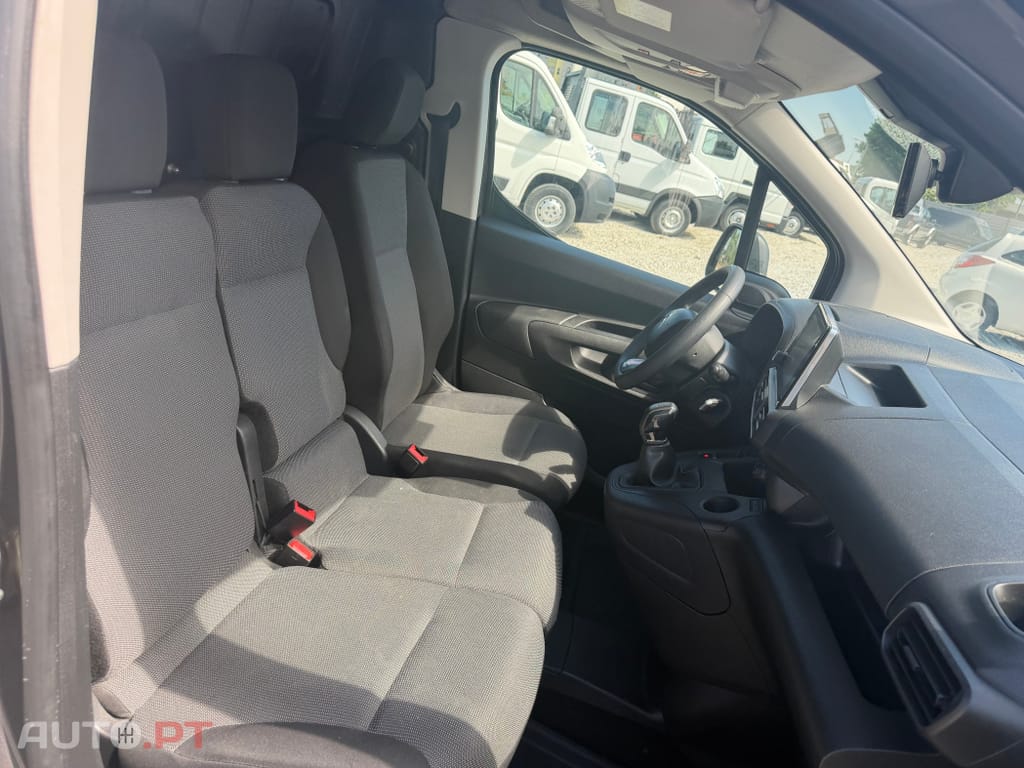 Citroen Berlingo 1.5 BlueHDI 3LUG FULL EXTRAS