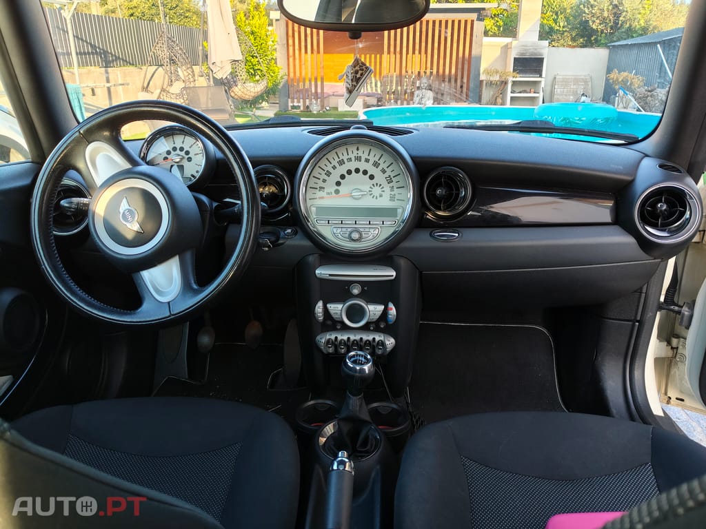MINI Cooper 1500 D