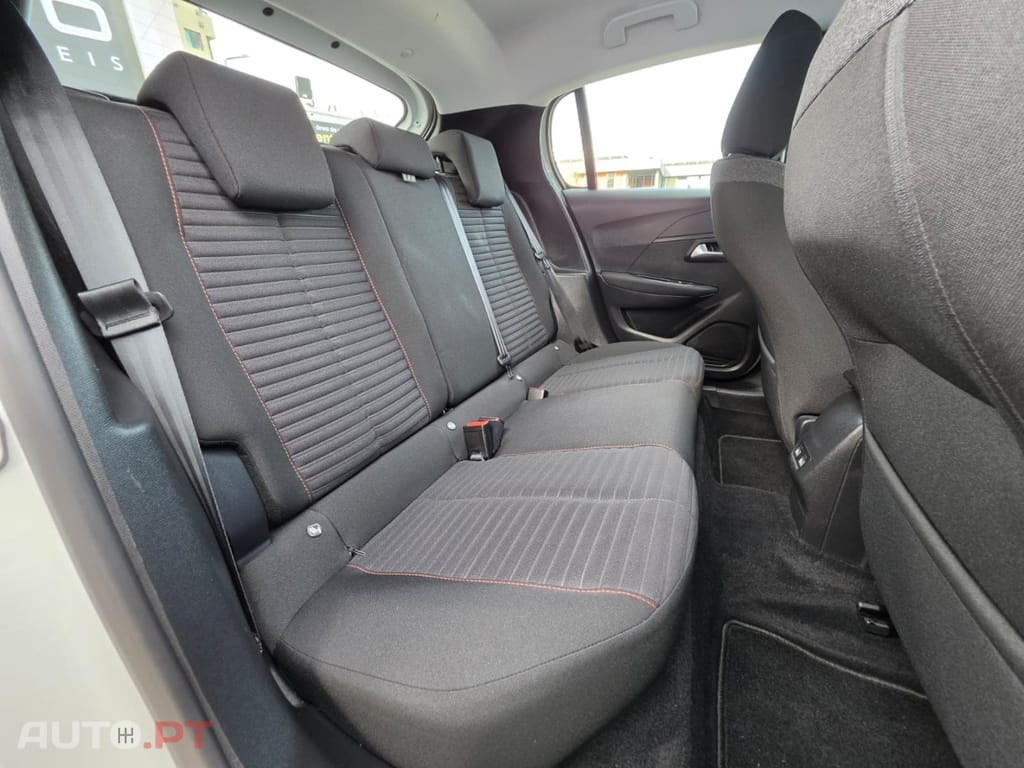 Peugeot E-208 50 kWh Active Pack