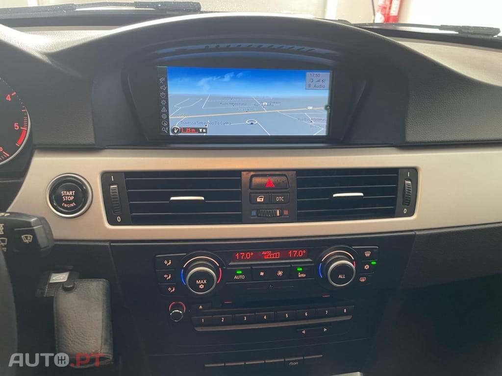 BMW 318 d Navigation Sport