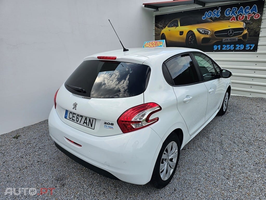 Peugeot 208 1.2 PureTech Style