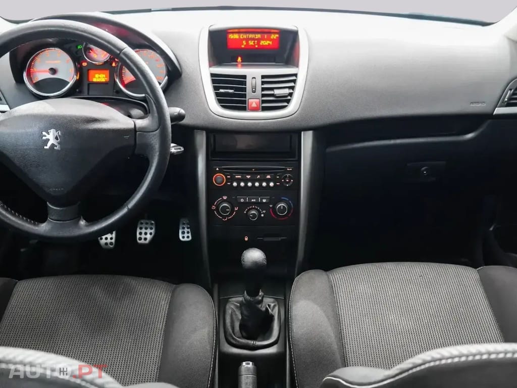 Peugeot 207 CC 1.6 VTi Active