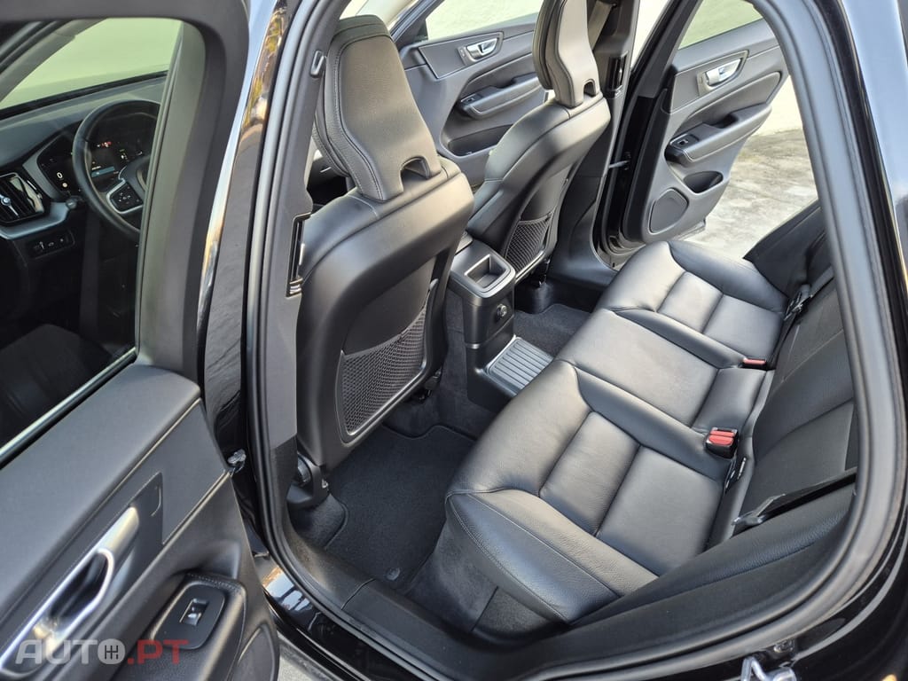 Volvo XC60 2.0 T6 PHEV Inscription AWD