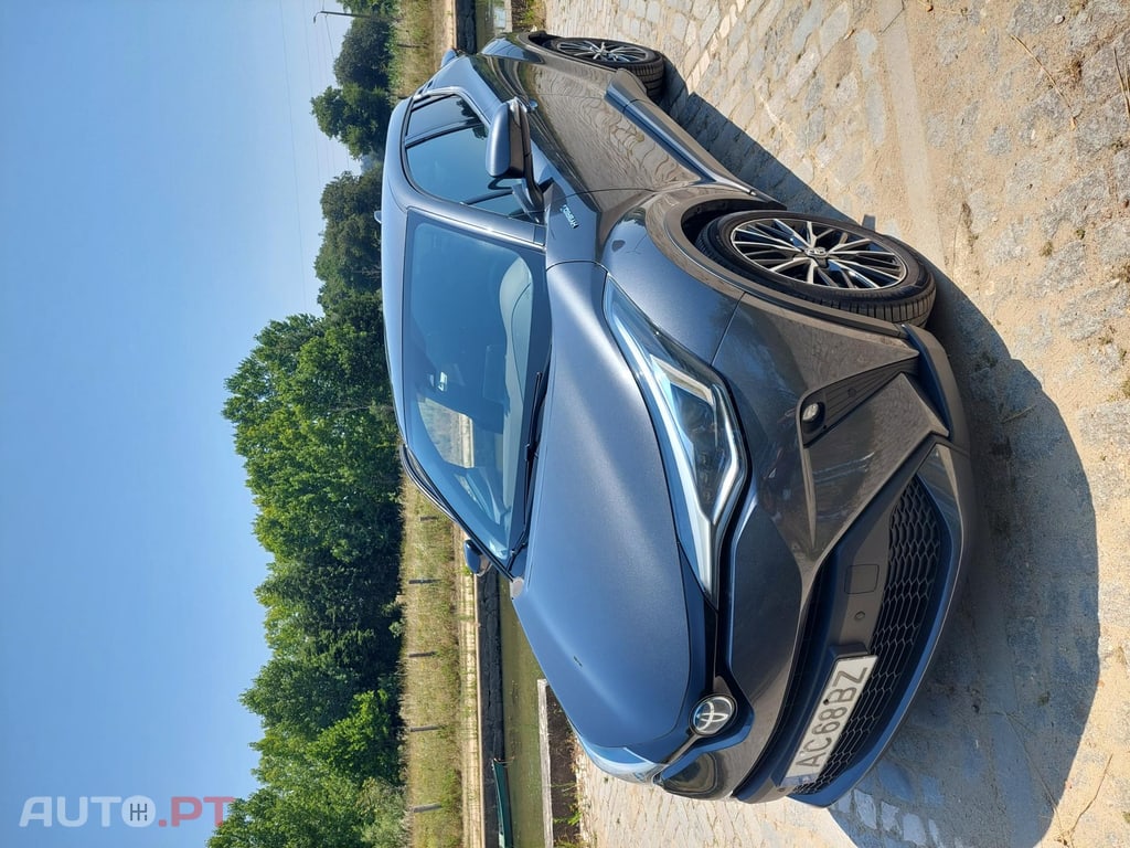 Toyota C-HR 1.8 Exclusive + Pack Luxury