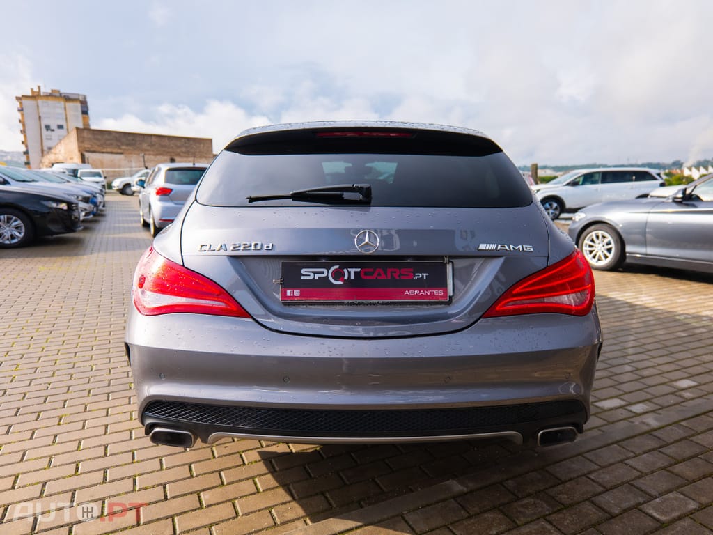 Mercedes-Benz CLA 220 d 7G-DCT AMG Line