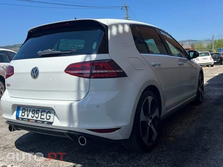 Volkswagen Golf 2.0 TSi GTi DSG Performance