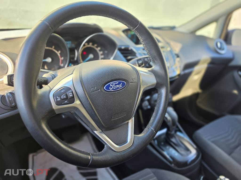 Ford Fiesta 1.0 T EcoBoost Titanium PowerShift