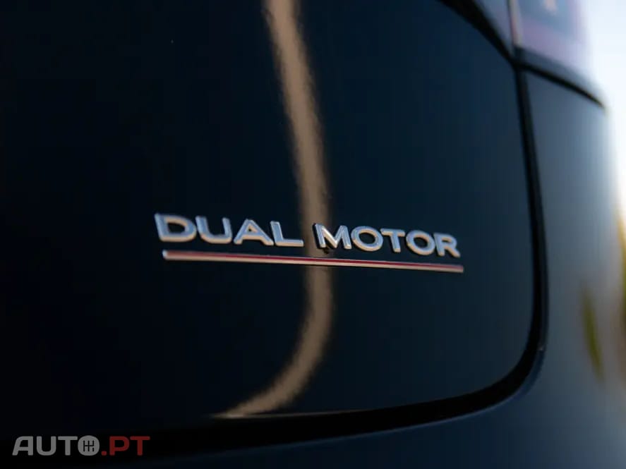 Tesla Model 3 Long Range AWD Dual Motor Performance