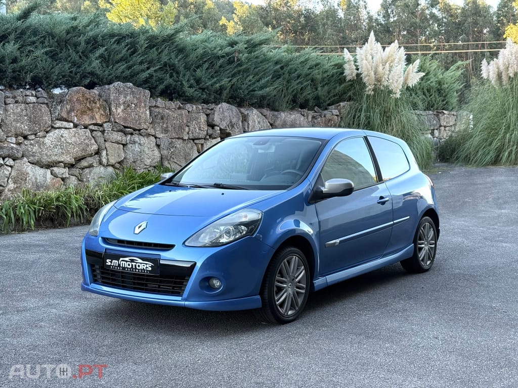 Renault Clio 1.6 16V 130 GT