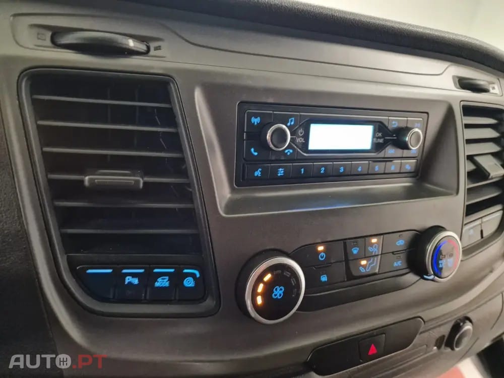 Ford Transit Custom 310L1 2.0 TDCi H1-Tecto Baixo Trend