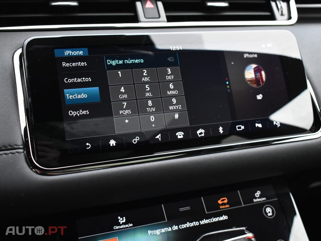 Land Rover Evoque 1.5 P300e AWD R-Dynamic SE Auto