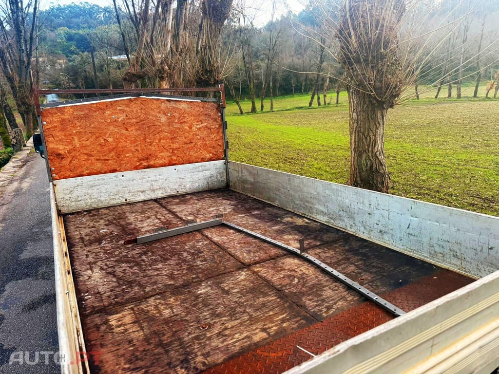 Nissan Cabstar 2.5 dCi 35