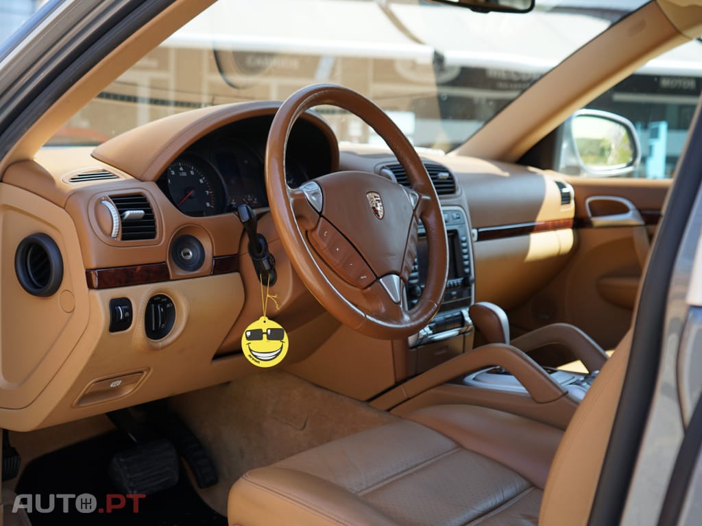Porsche Cayenne Tiptronic