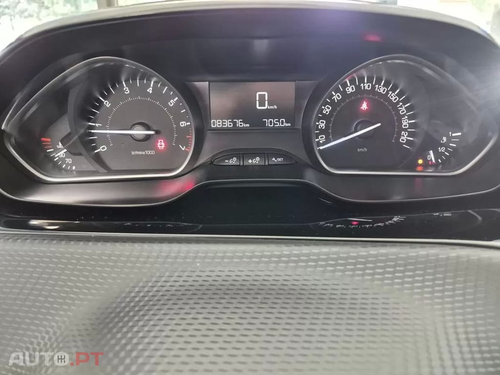 Peugeot 2008 1.2 PureTech Style