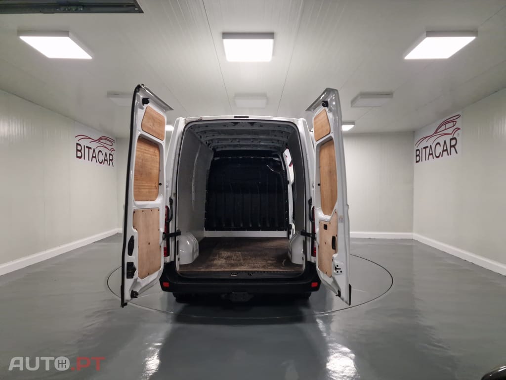 Renault Master 2.3 dCi L2H2 3.3T 130CV IVA DEDUTIVEL