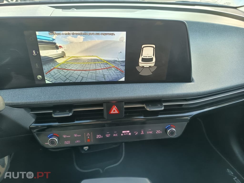 Kia EV6 77.4 kWh Earth